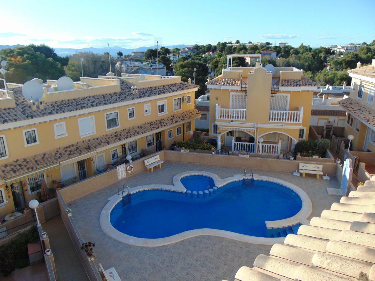 2 Bedroom Algorfa Townhouse With Pool Castillo de Montemar Zewnętrze zdjęcie